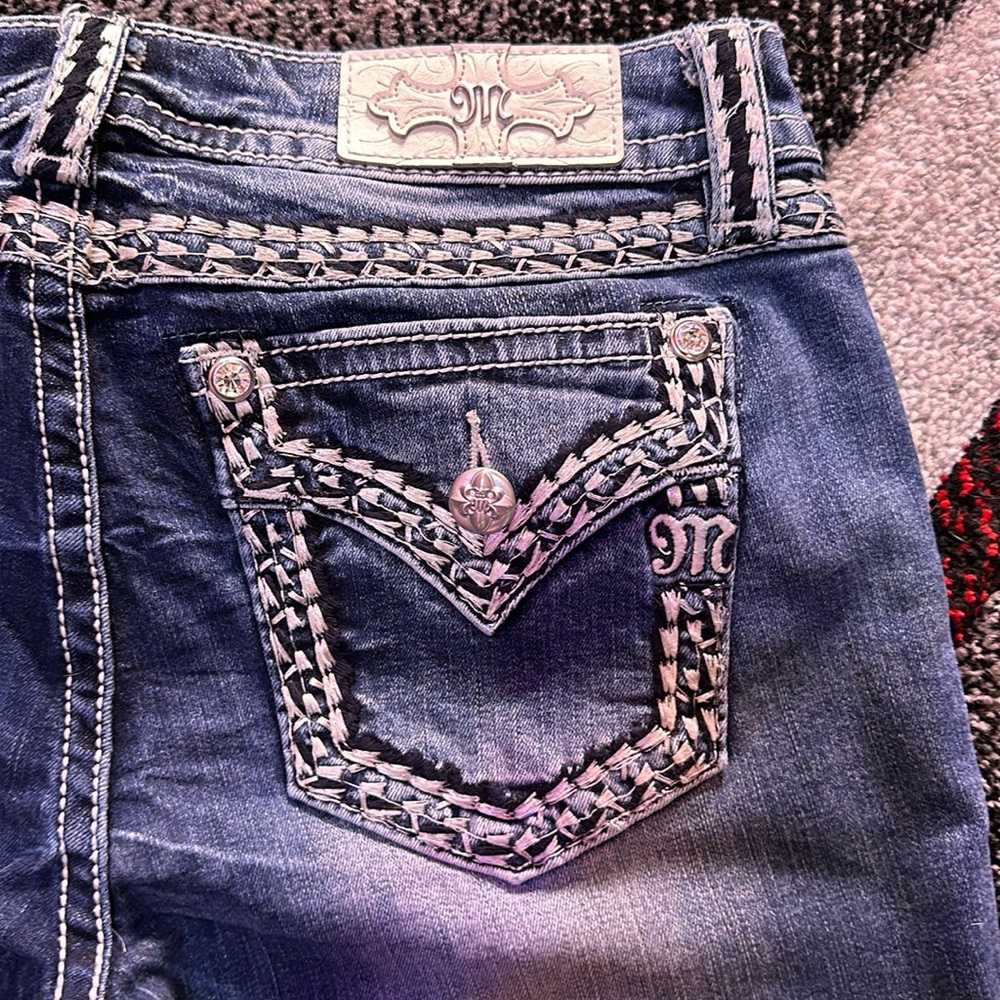 Ladies Miss Me Signature Capri